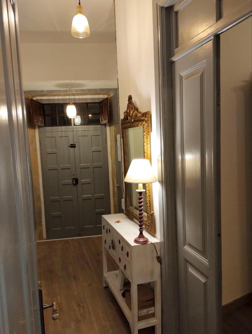 Piso Centrico De Tres Dormitorios Reformado Del S XIX Vigo Bagian luar foto